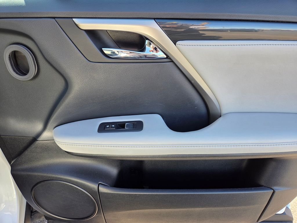 Used 2017 White Lexus 350 image 21