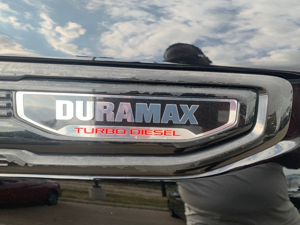 Used 2020 Black GMC Elevation image 9