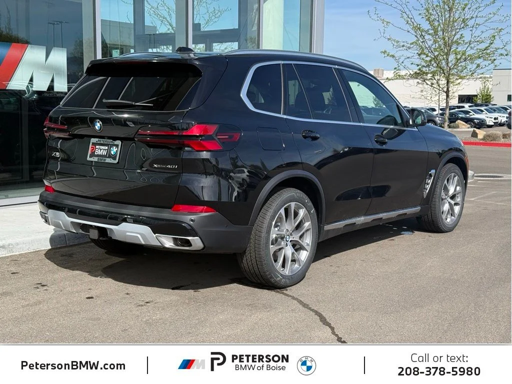 New 2026 Black BMW xDrive40i image 5