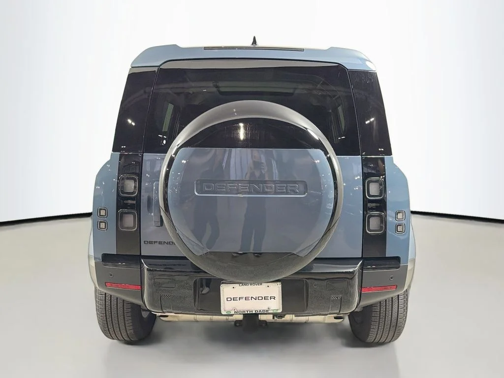 Used 2026 Blue Land Rover S image 6