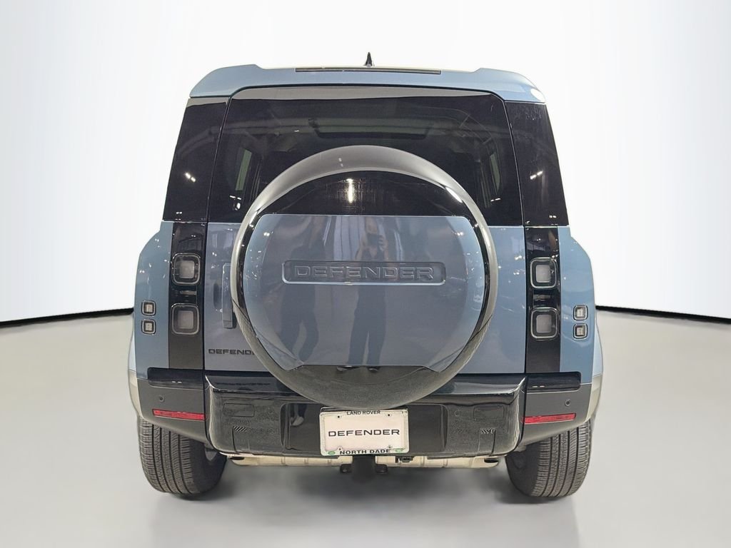 Used 2026 Blue Land Rover S image 6