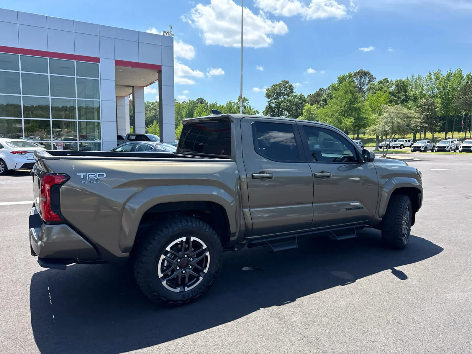 Used 2025 Toyota Tacoma TRD Sport with VIN 3TMLB5JN7SM177479 for sale in Little Rock