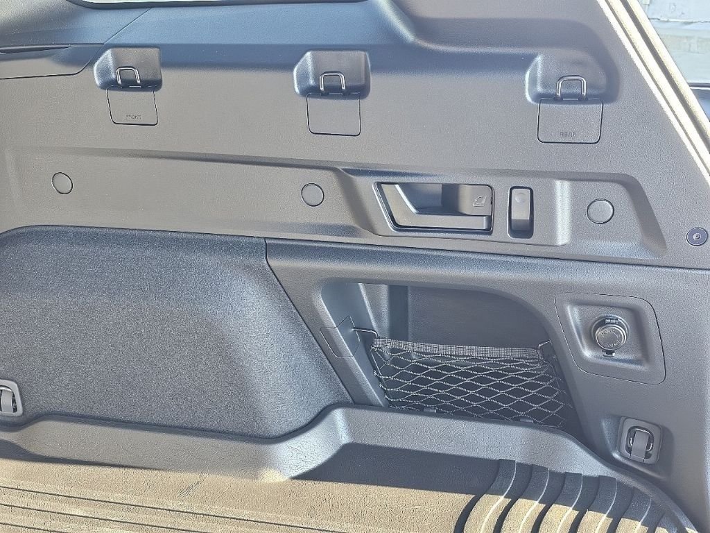 2026 Subaru Outback Limited - Photo 17