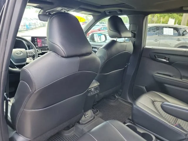 2022 Toyota Highlander XSE - Photo 18