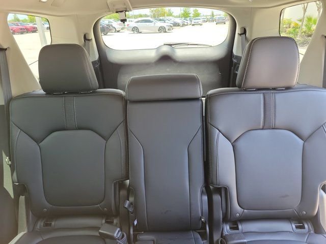 Used 2025 Crystal Black Pearl Honda Touring image 16
