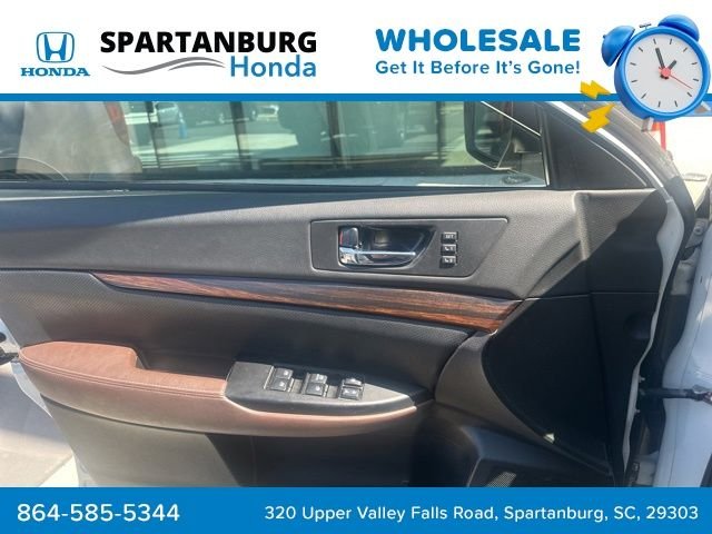 Used 2013 White Subaru 2.5i image 11