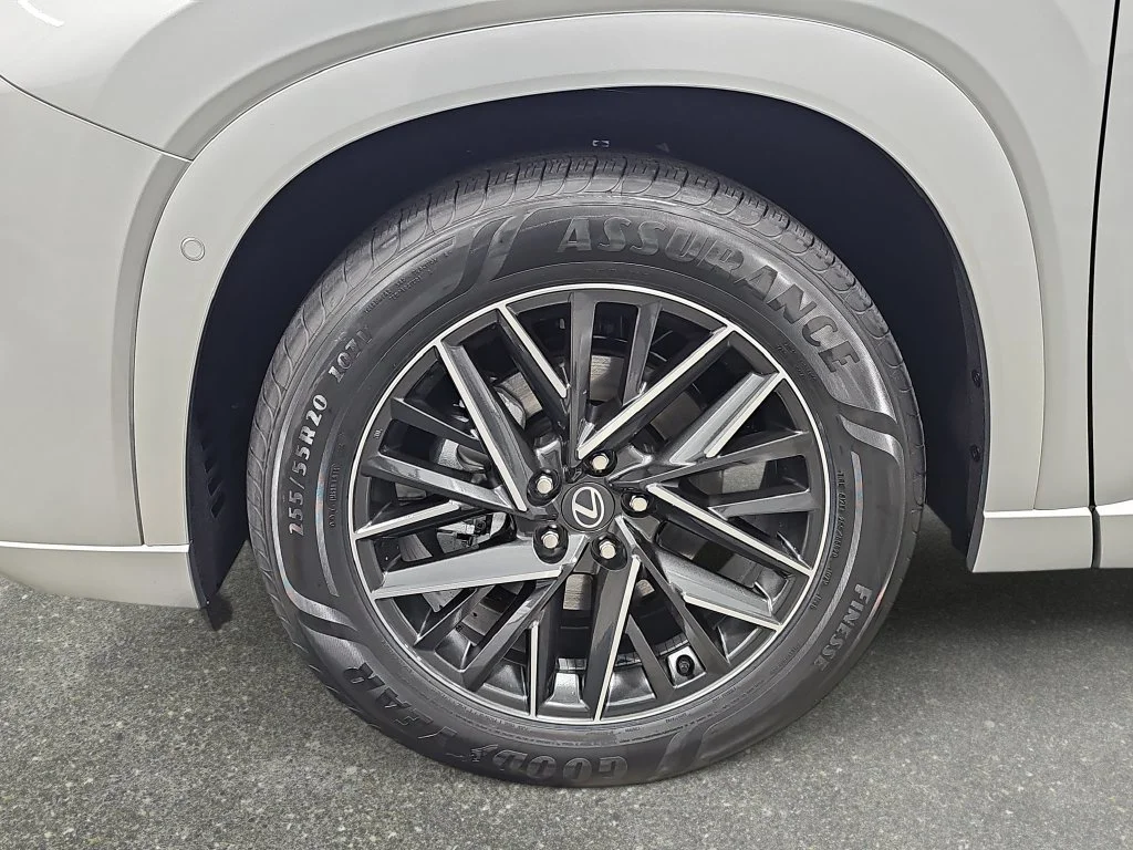 New 2026 Celestial Silver Metallic Lexus PREMIUM AWD image 31