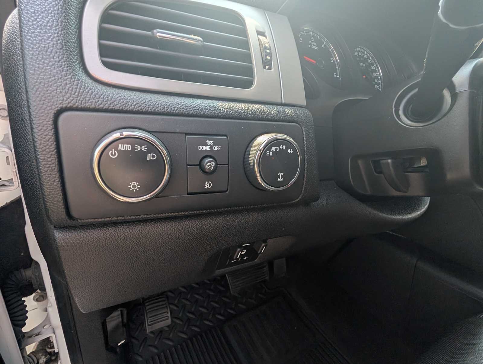 Used 2013 Summit White Chevrolet LTZ image 16