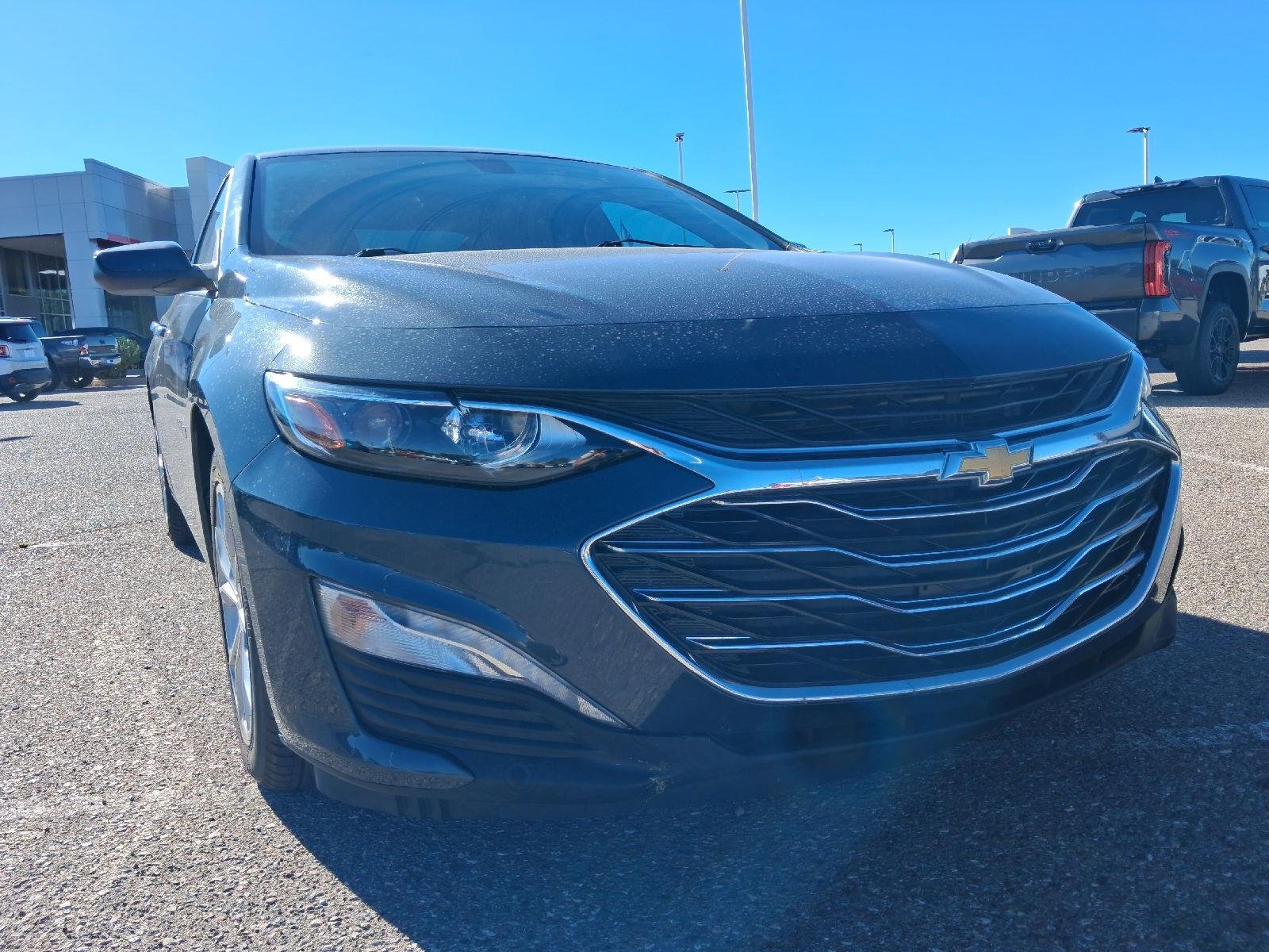 Used 2021 Shadow Gray Metallic Chevrolet LT image 13