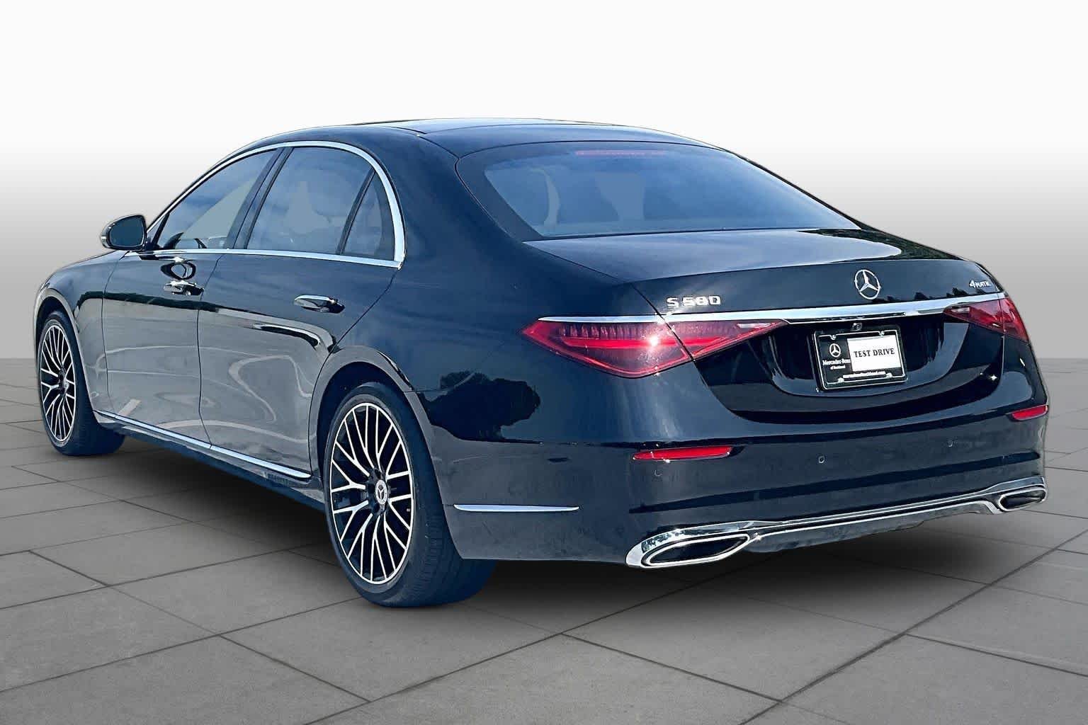 Used 2021 Obsidian Black Mercedes-Benz S 580 image 12