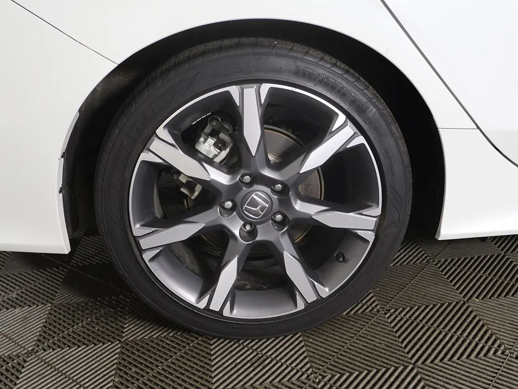 Used 2025 White Honda Sport image 21