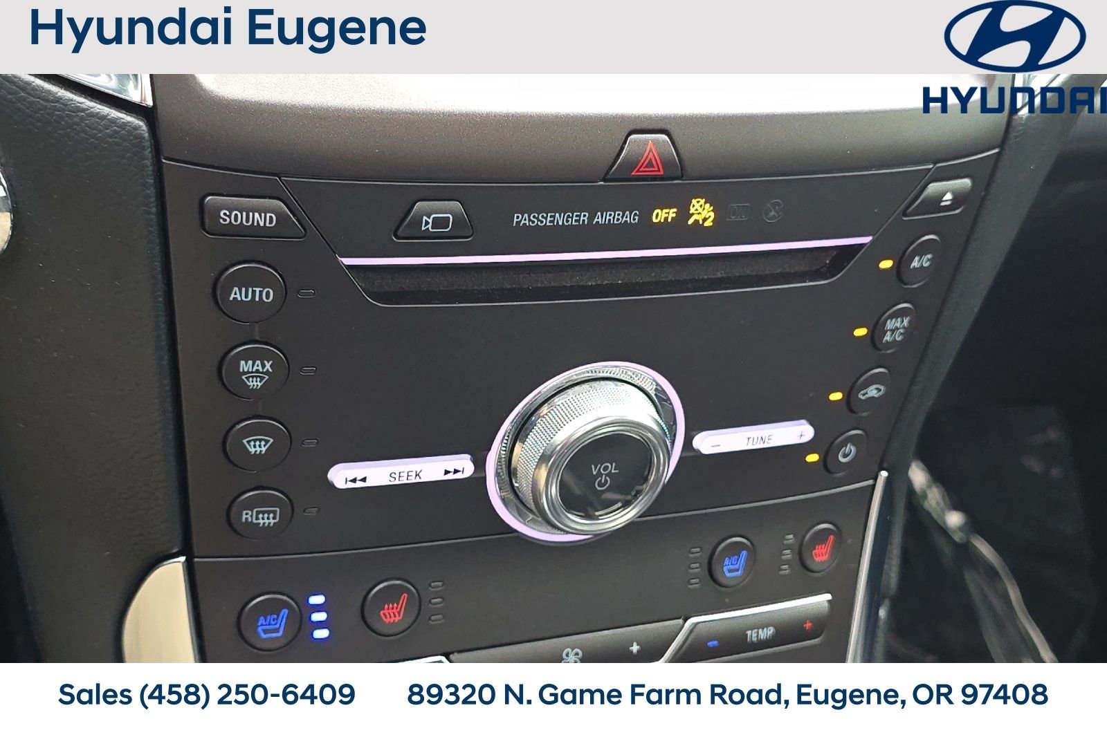 Used 2019  Ford Titanium image 30