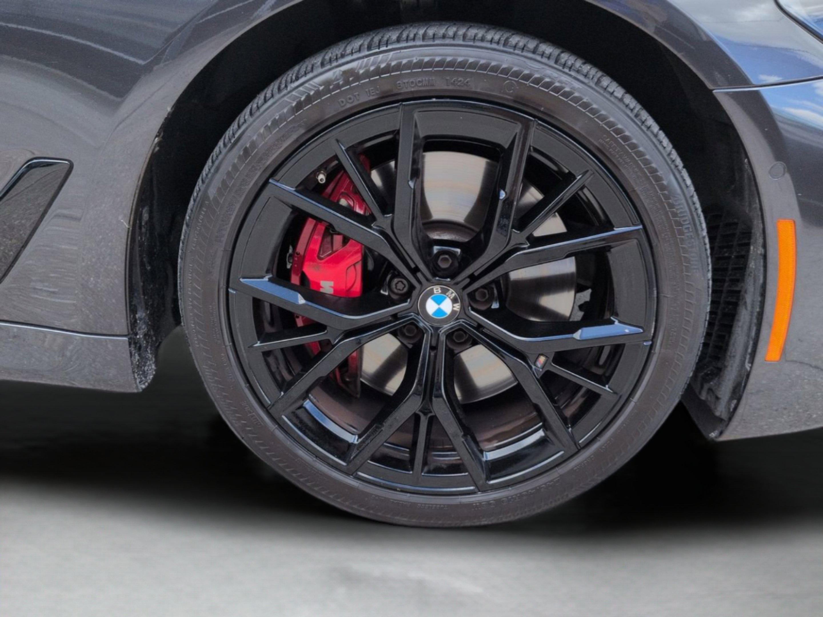 Used 2021 Dark Graphite Metallic BMW 540i image 30