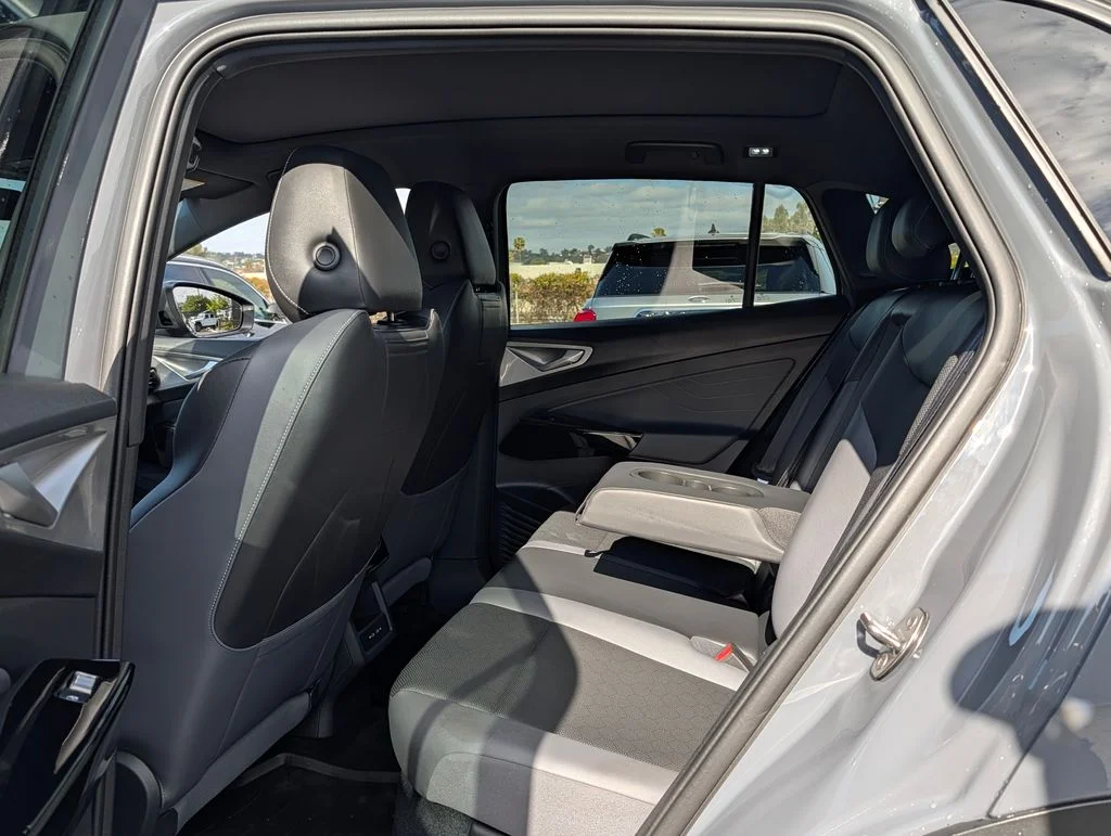 2023 Volkswagen ID.4 PRO S - Photo 13