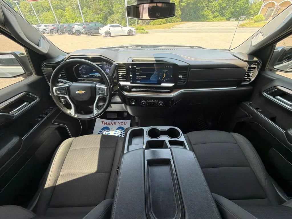 2022 Chevrolet Silverado 1500 LT - Photo 15