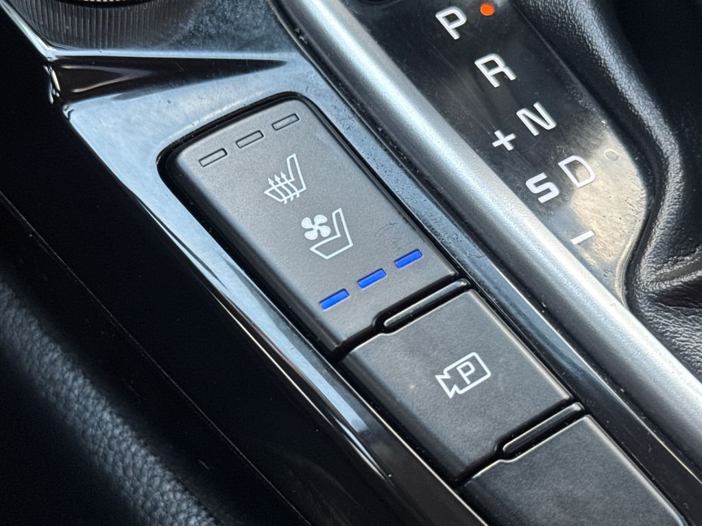 Used 2024 Gray Kia SX image 28