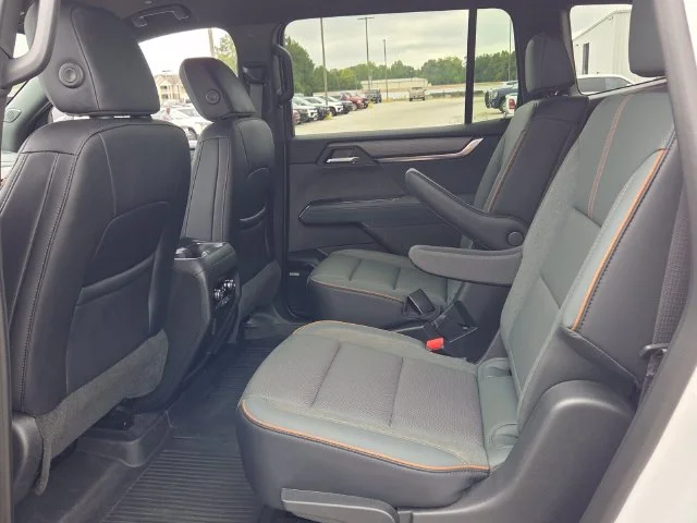 Used 2026 White GMC AT4 image 6