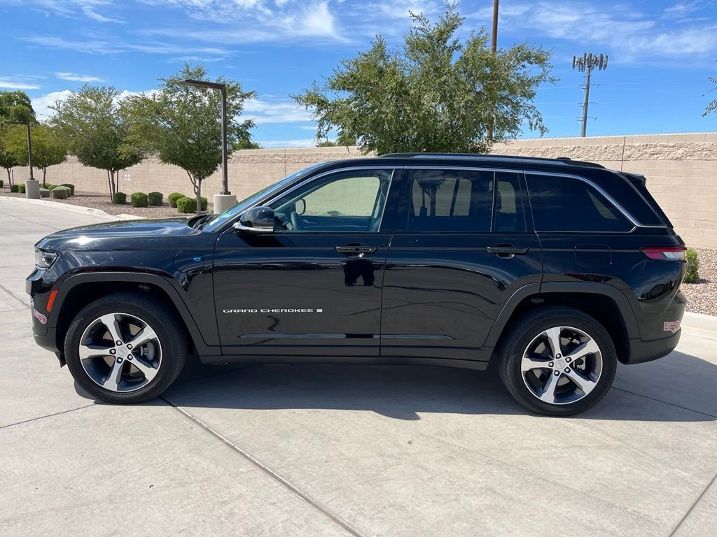 Used 2023 Black Jeep 4xe image 8