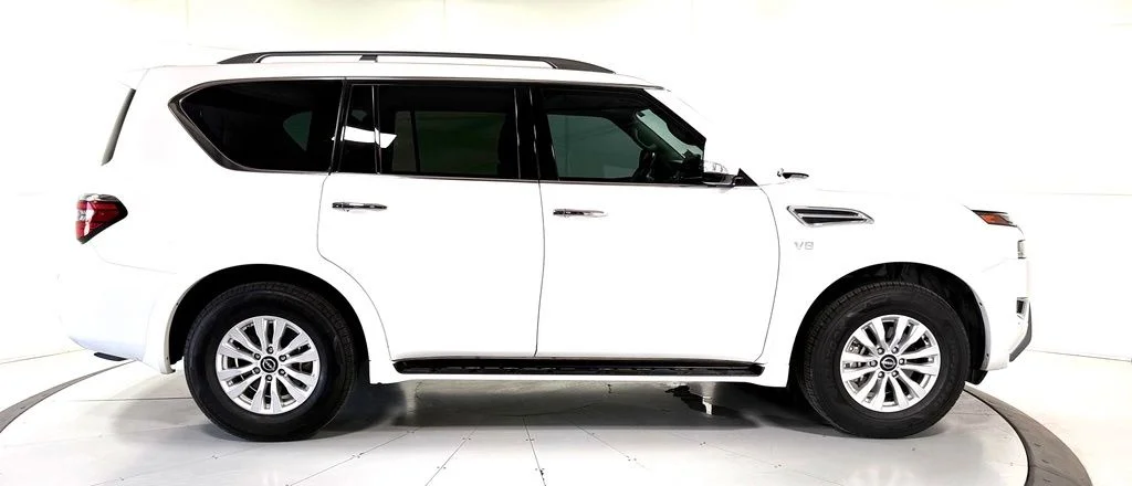 Used 2022 White Nissan SV image 3