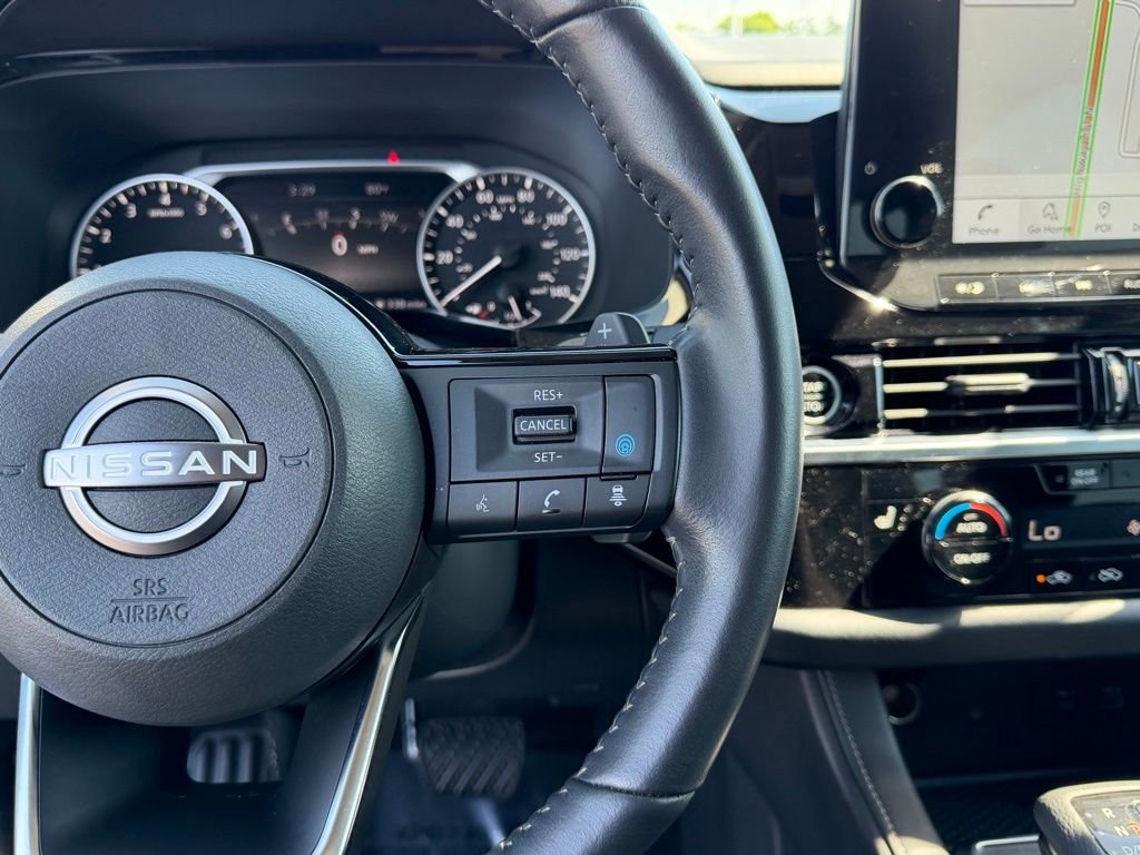 Used 2023 Gray Nissan SL image 31