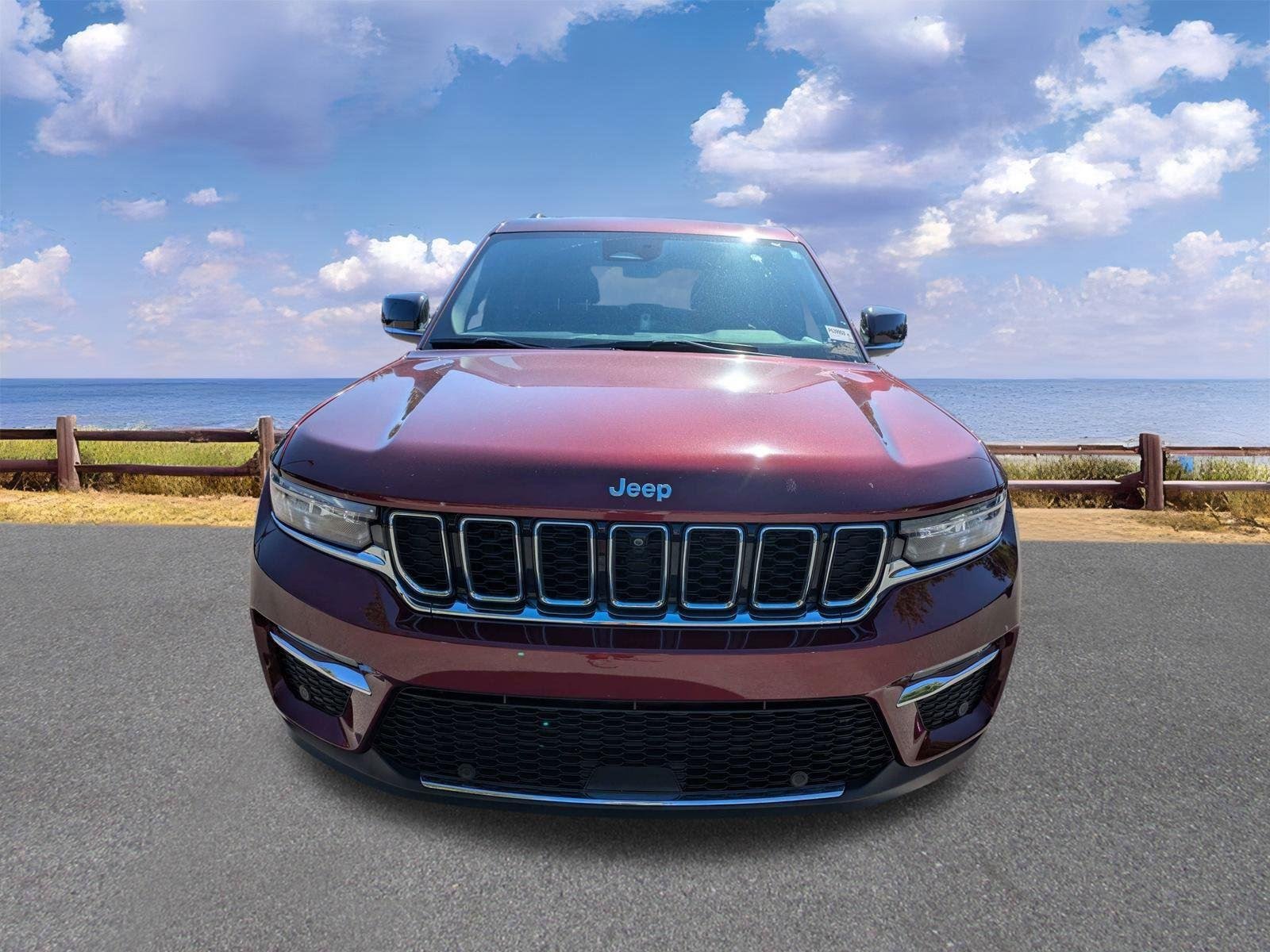 Used 2025 Velvet Red Pearlcoat Jeep Limited image 11