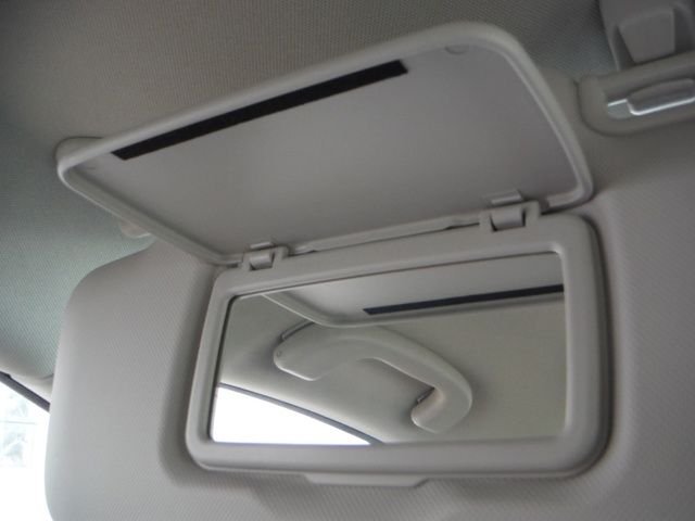 Used 2021 White Subaru Base image 20