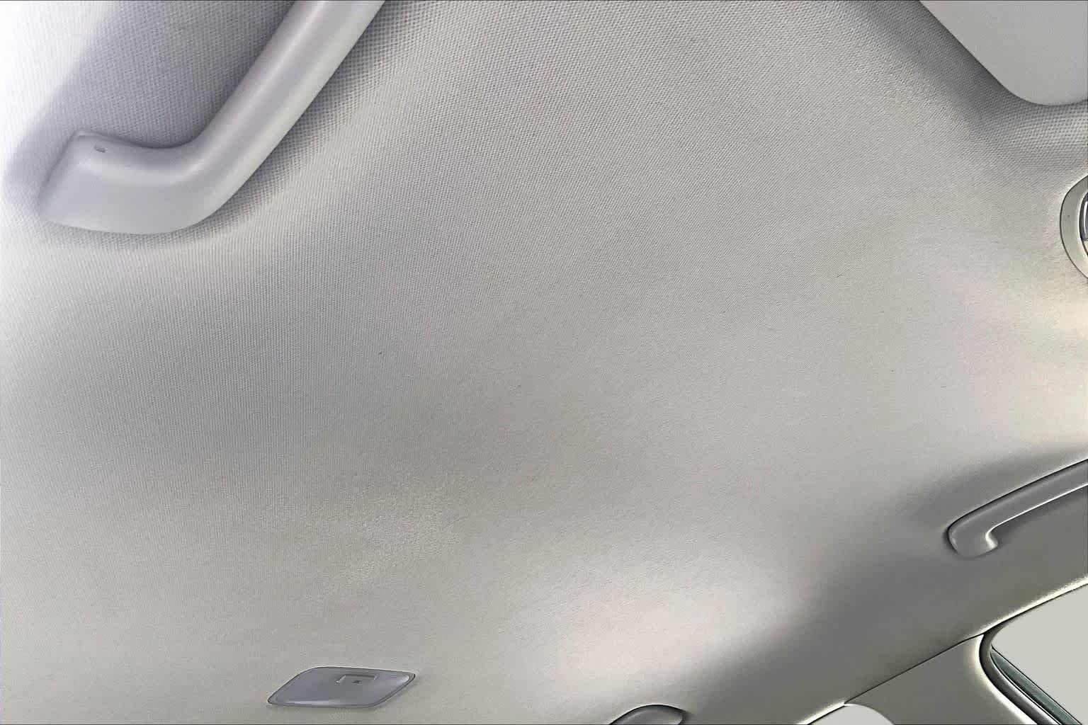 Used 2018 Thunder Gray Hyundai SE image 14