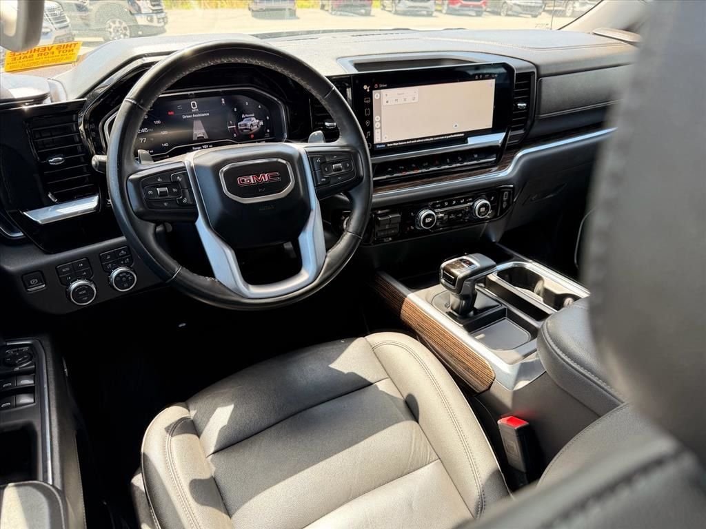 Used 2024 Gray GMC Elevation image 7