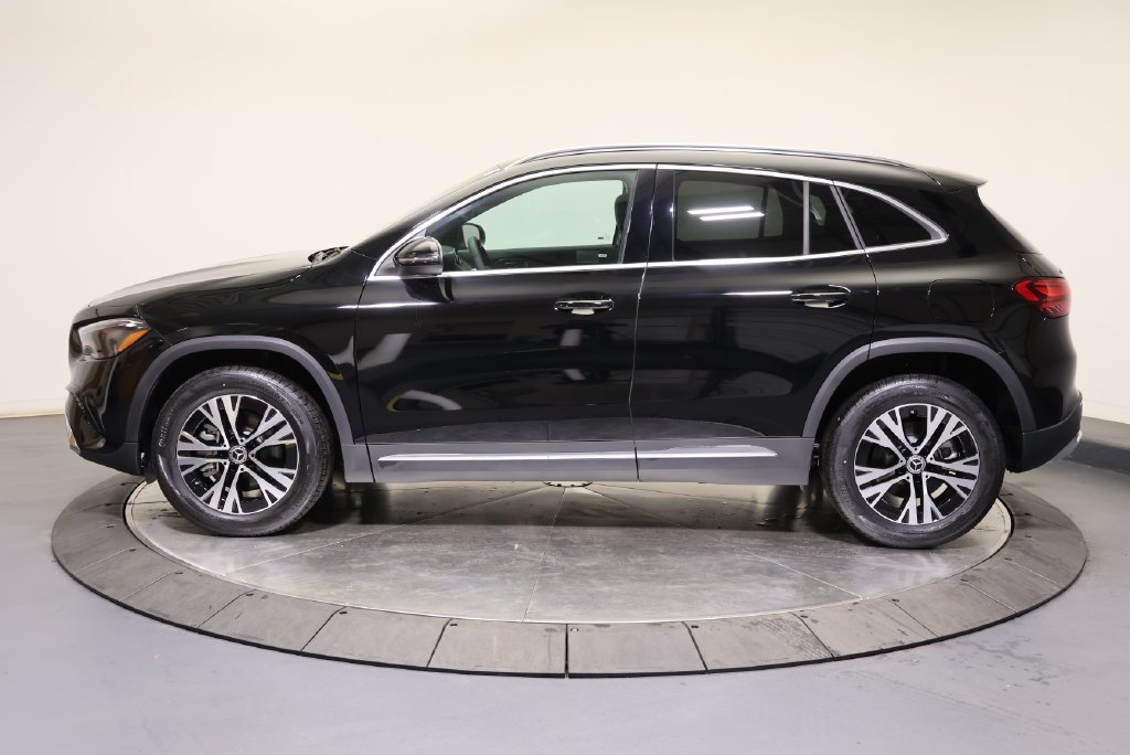 New 2026 Night Black Mercedes-Benz GLA 250 image 2