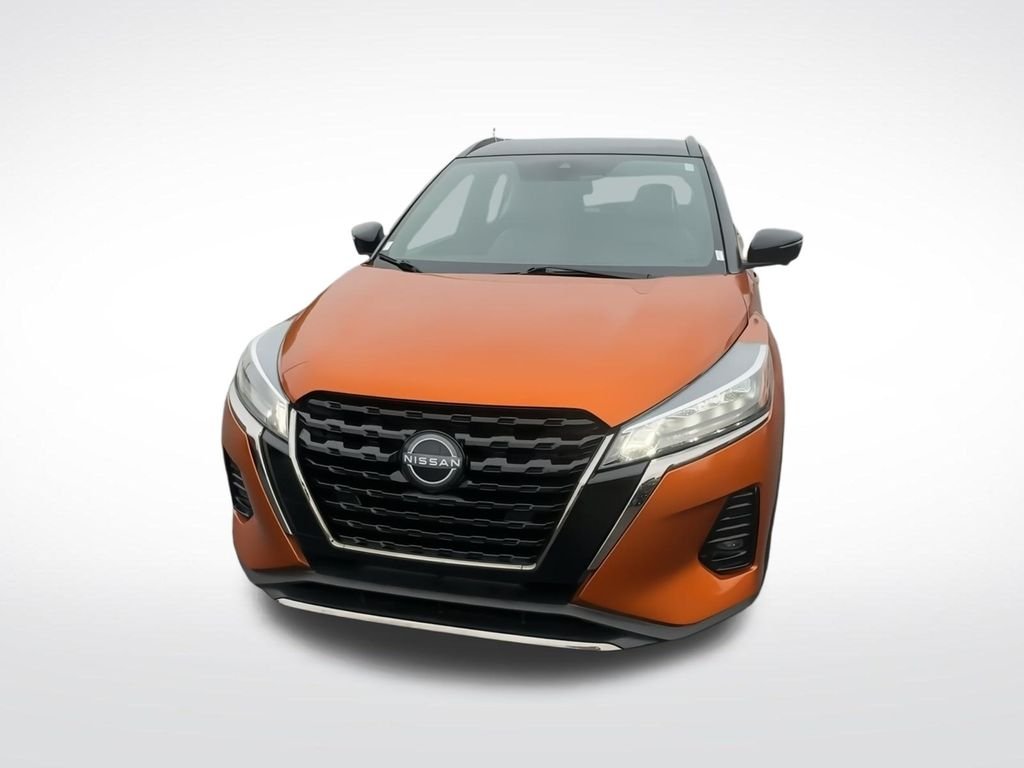 Used 2023 Orange Nissan SR image 4