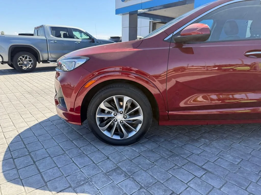 Used 2022 CINNABAR METALLIC Buick Select image 5
