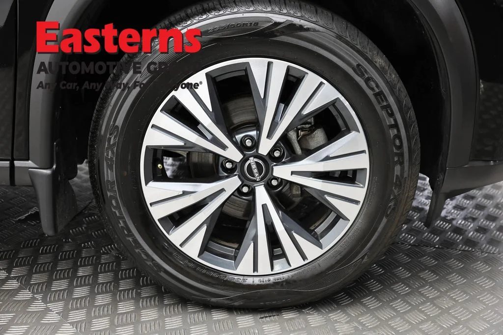 Used 2023 Black Nissan SV image 29