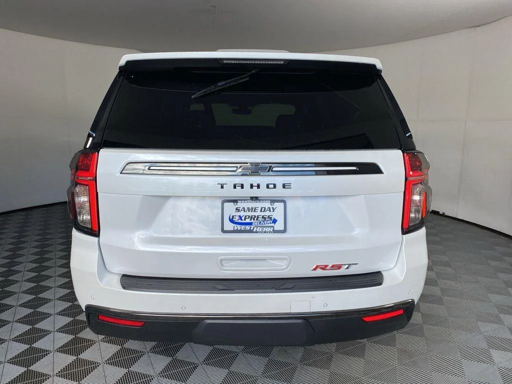 Used 2022 Pearl Chevrolet RST image 20