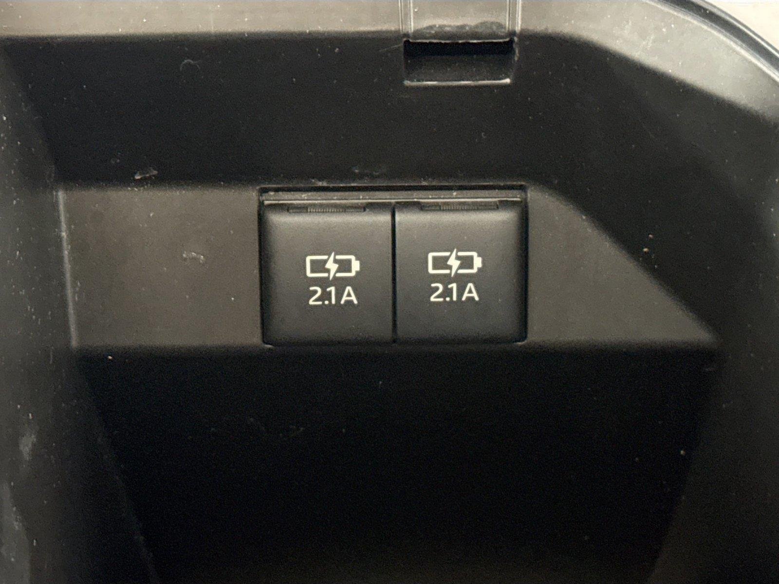 Used 2018 Predawn Gray Mica Toyota XLE image 34