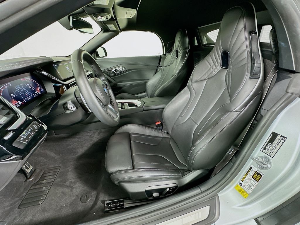 Used 2022 Glacier Silver Metallic BMW sDrive30i image 21