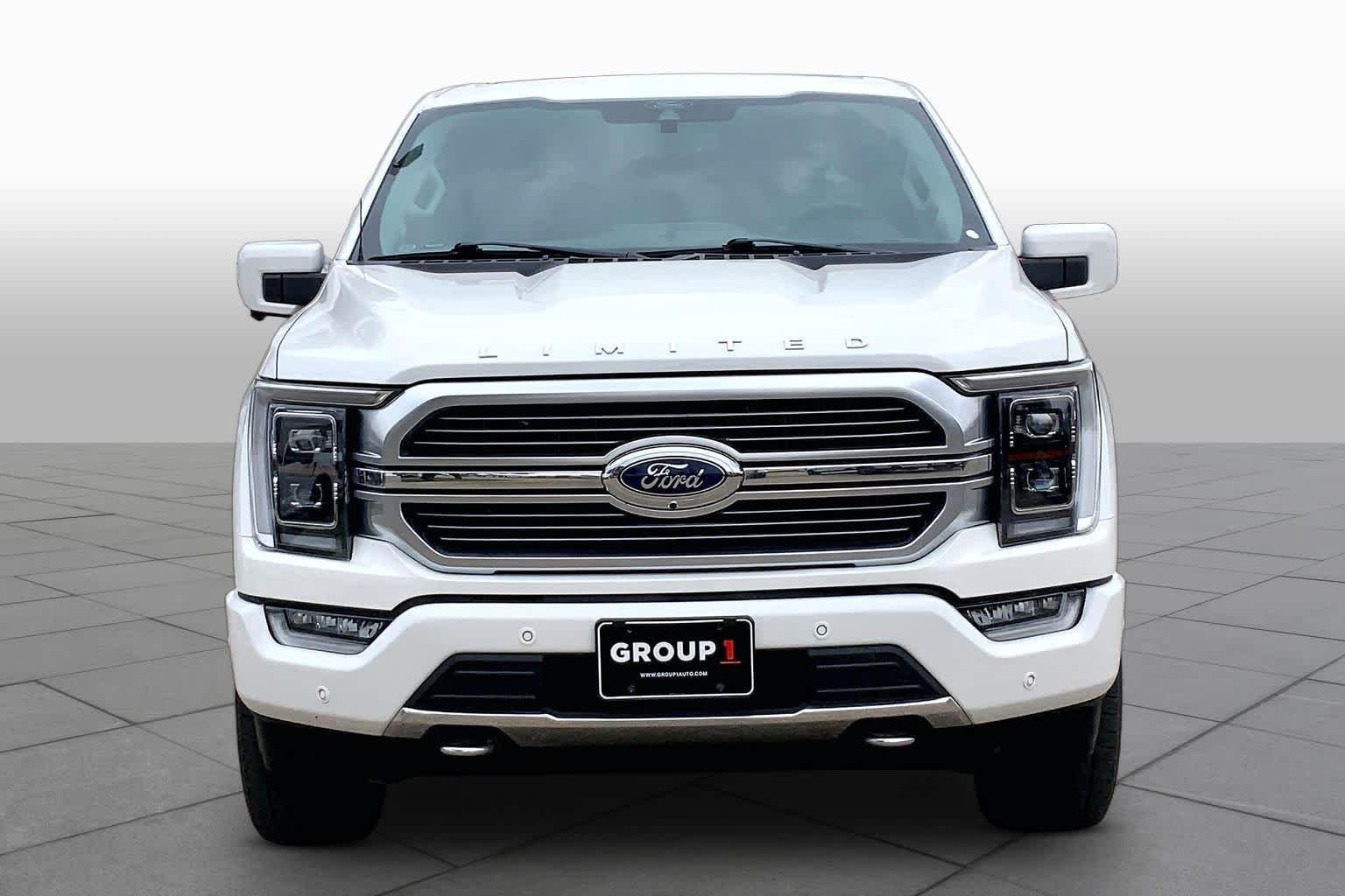 Used 2021 Star White Metallic Tri-Coat Ford Limited image 4