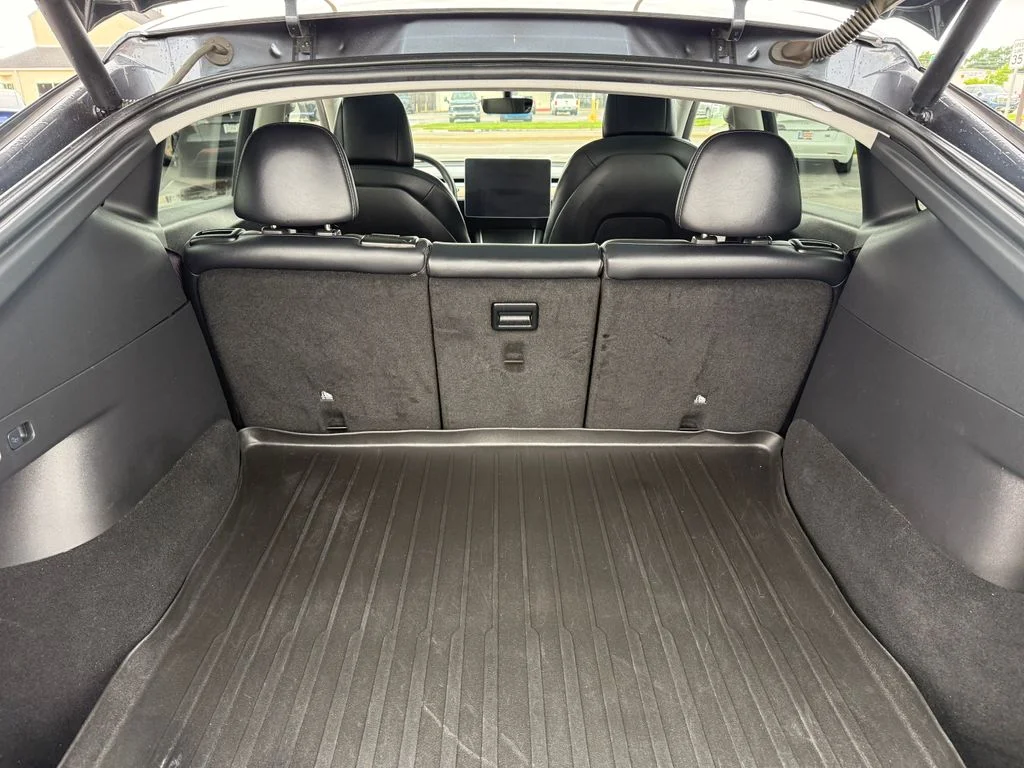Used 2021 Black Tesla Long Range image 18