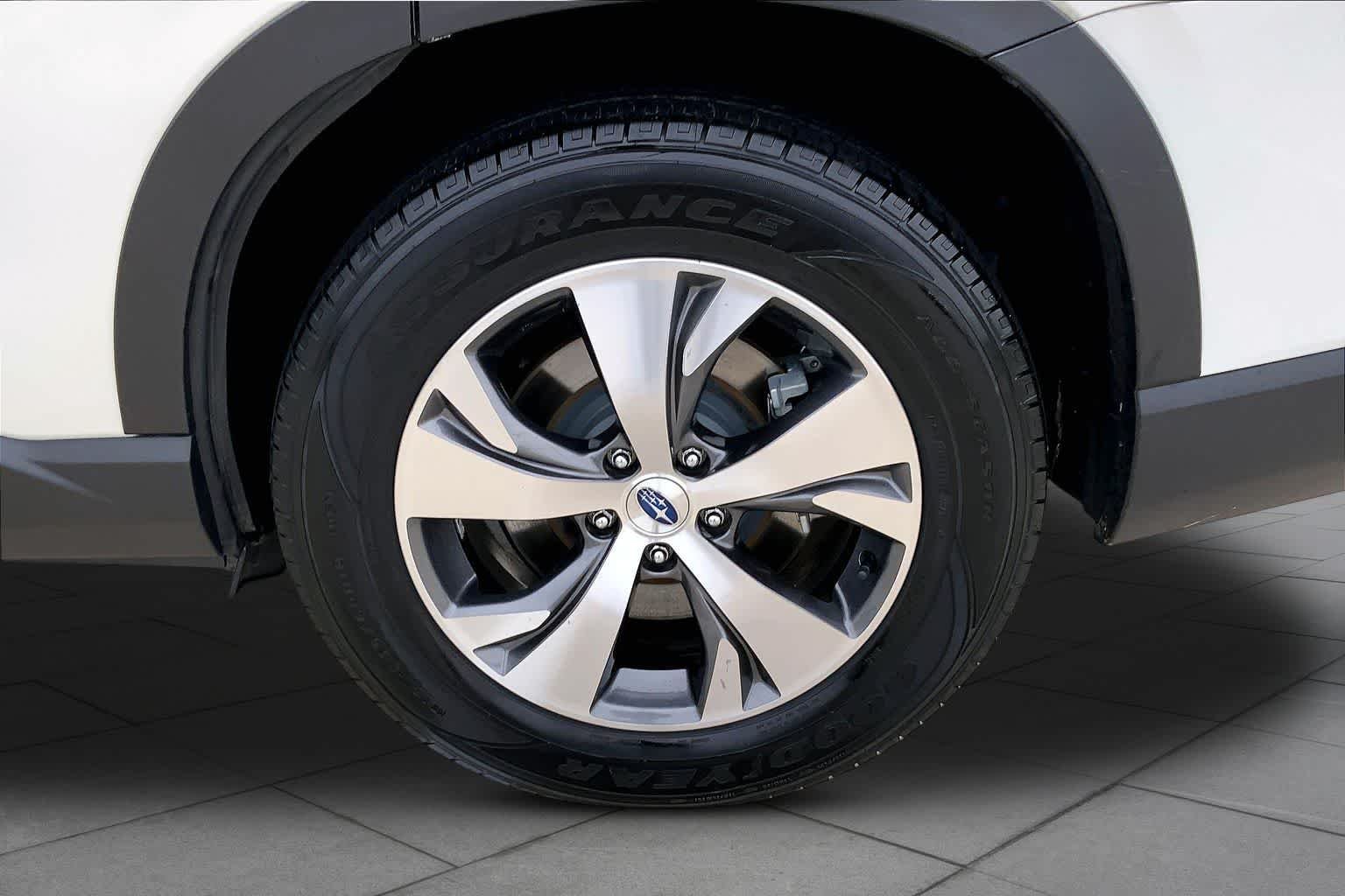 Used 2023 Crystal White Pearl Subaru Premium image 11