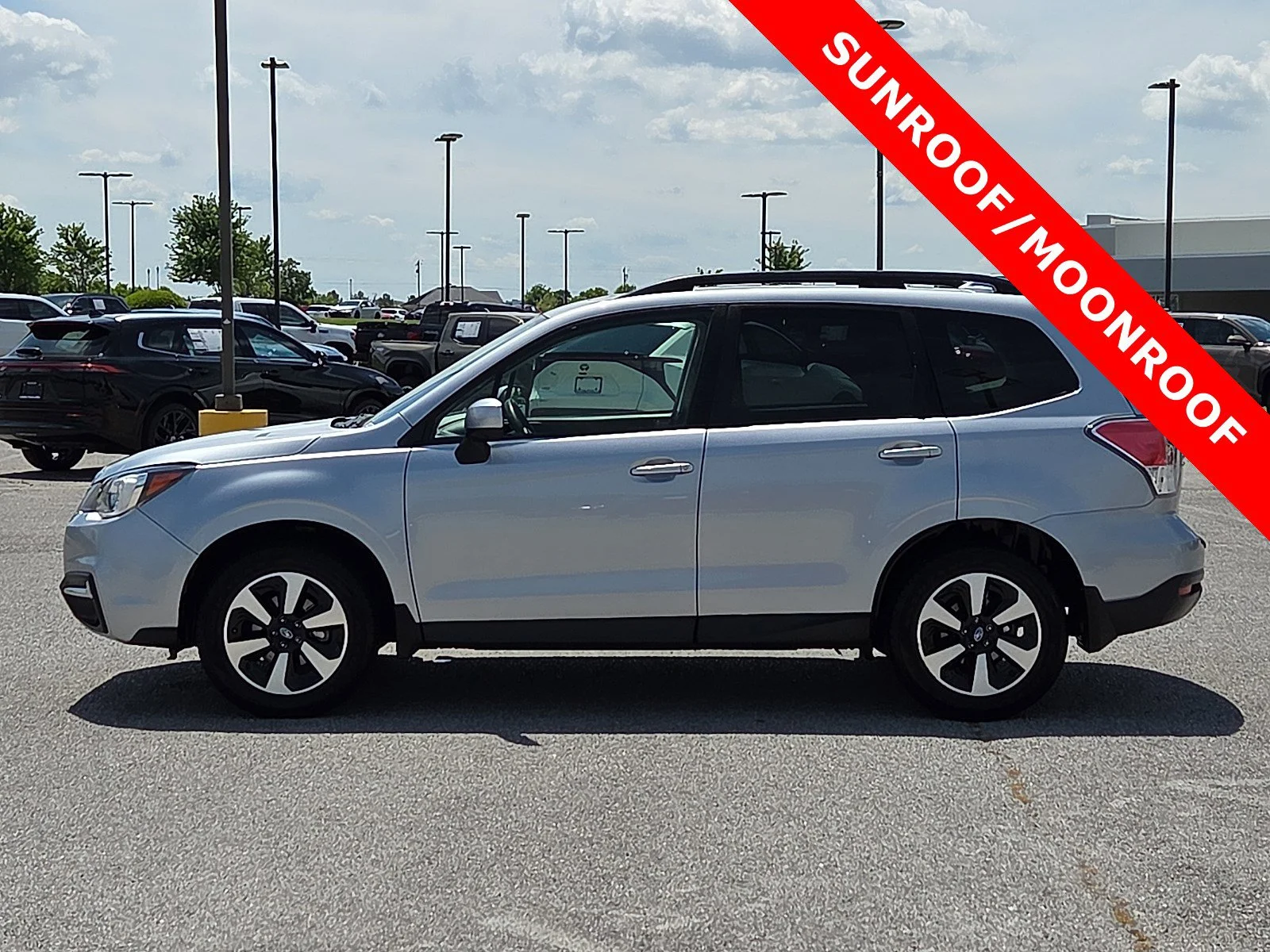 Used 2018 Ice Silver Metallic Subaru Premium image 3