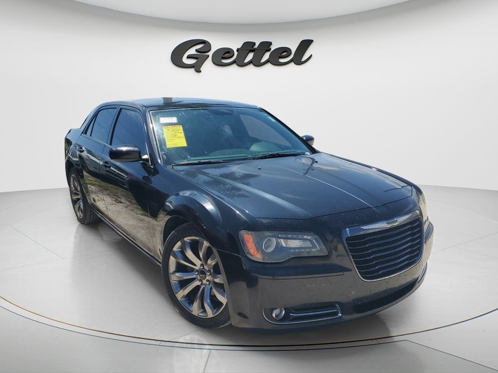 Used 2014 Black Chrysler S image 3