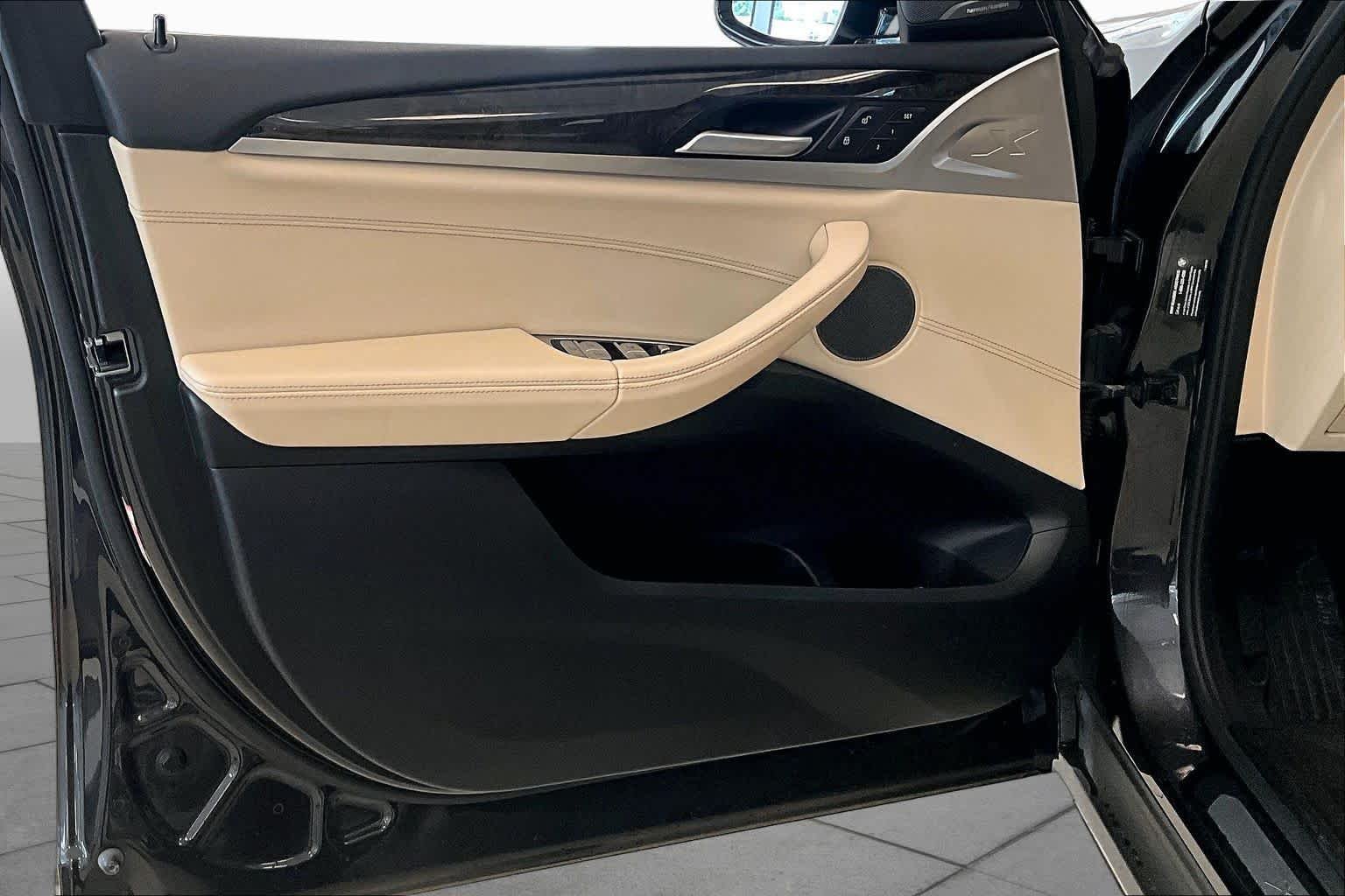 Used 2020 Dark Graphite Metallic BMW sDrive30i image 21