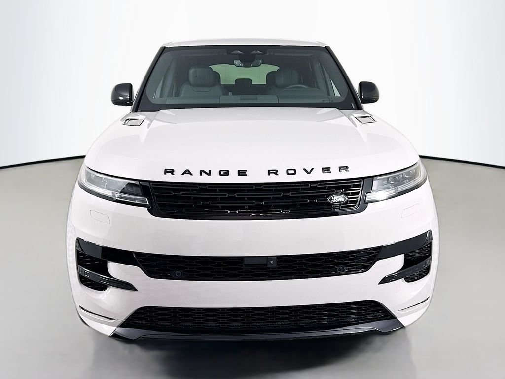 New 2026 Borasco Grey Land Rover Dynamic SE image 6