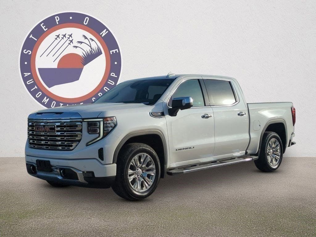 Used 2023 White GMC Denali image 2