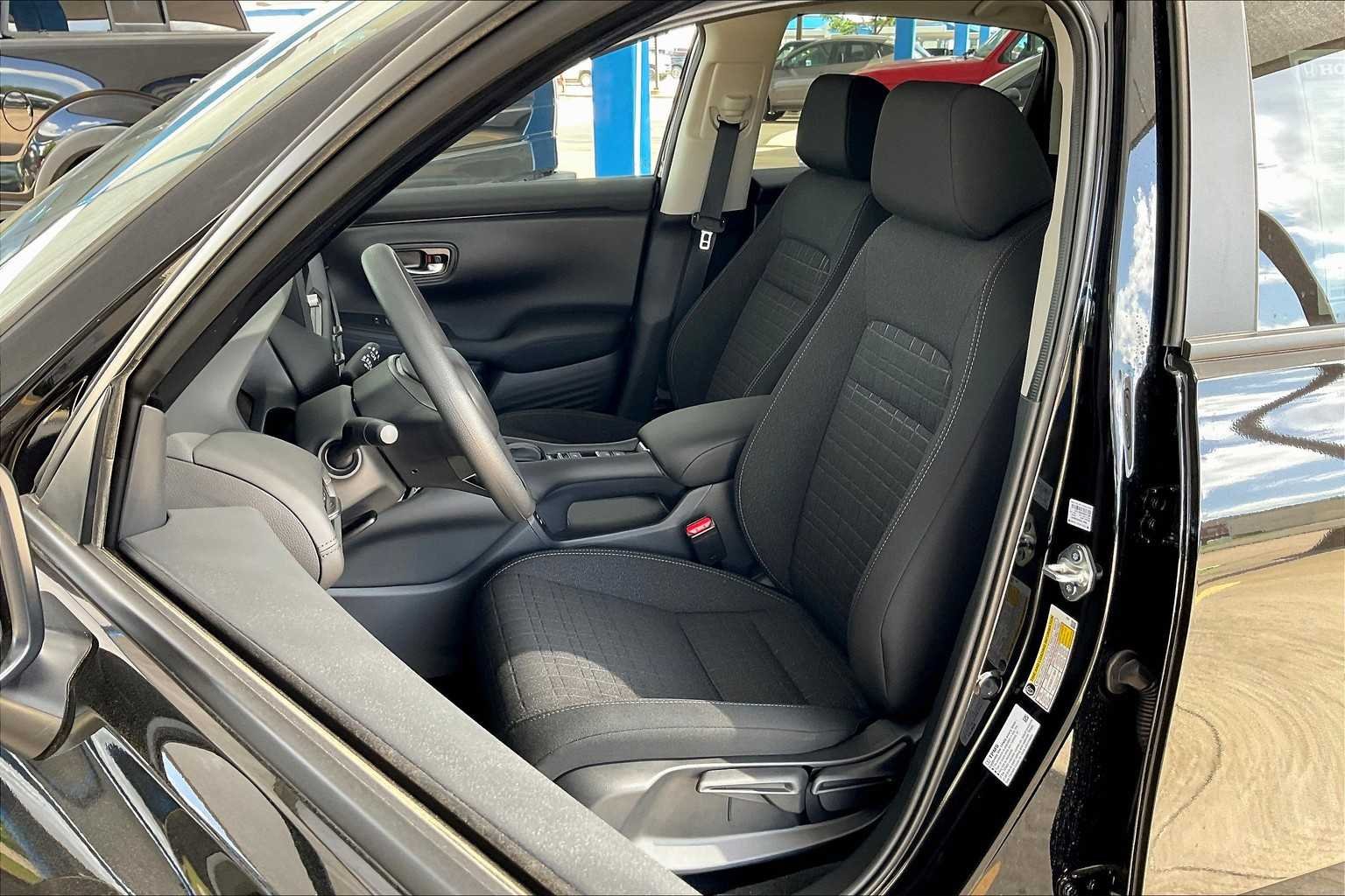 Used 2026 Crystal Black Pearl Honda LX image 9