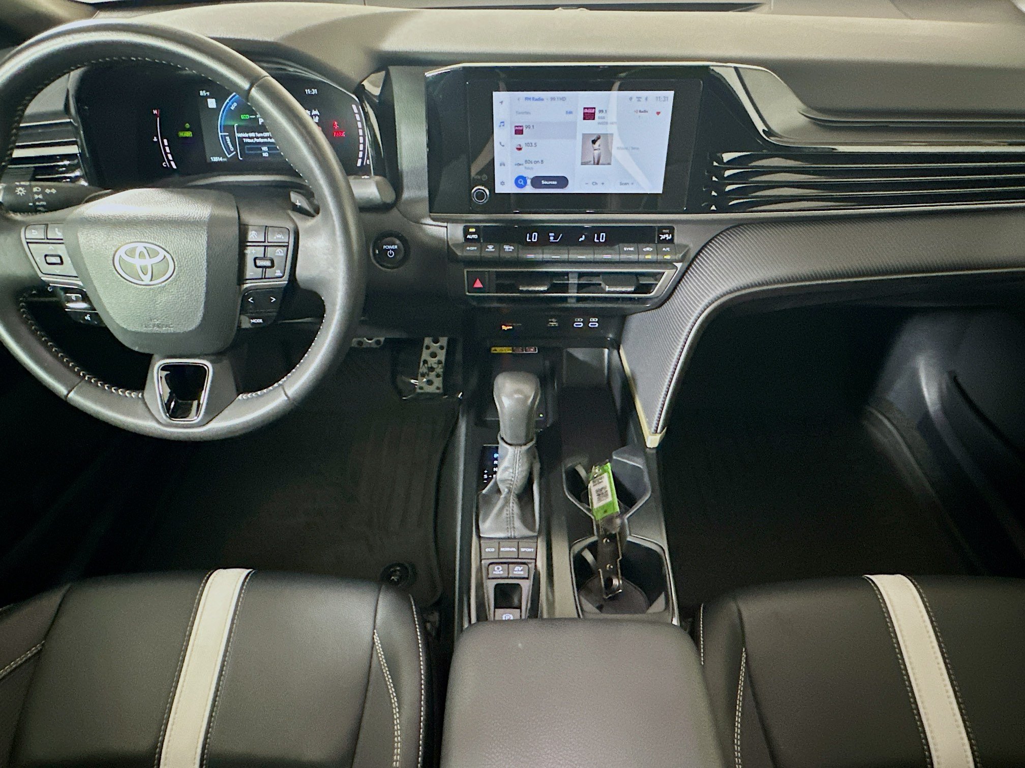 Certified Used 2025 Heavy Metal Toyota SE image 27