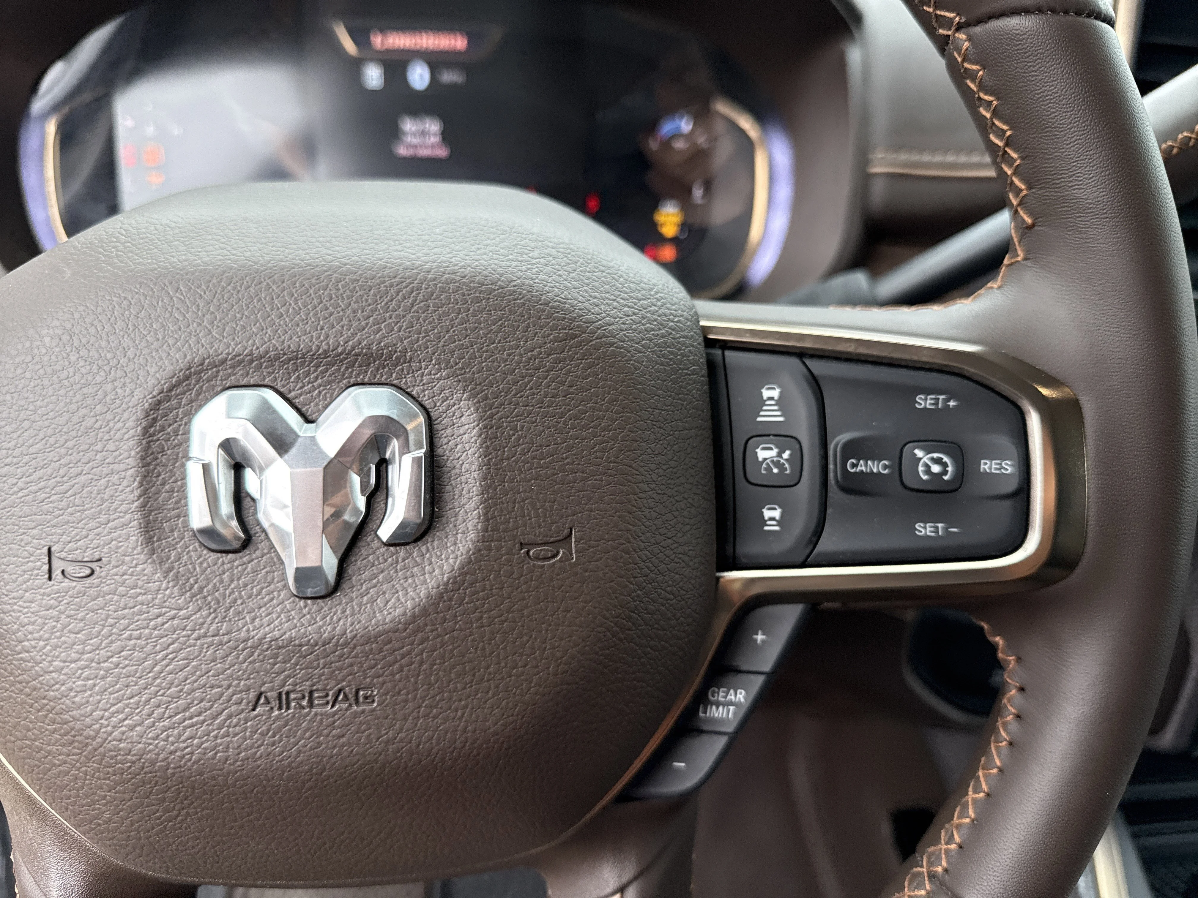 2025 RAM 2500 Limited - Photo 31