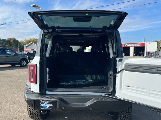 New 2026 Oxford White Ford Badlands® image 29