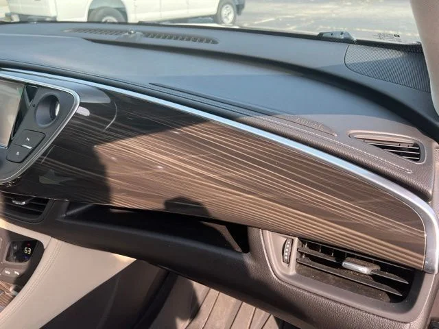 Used 2019 Brown Buick Essence image 18
