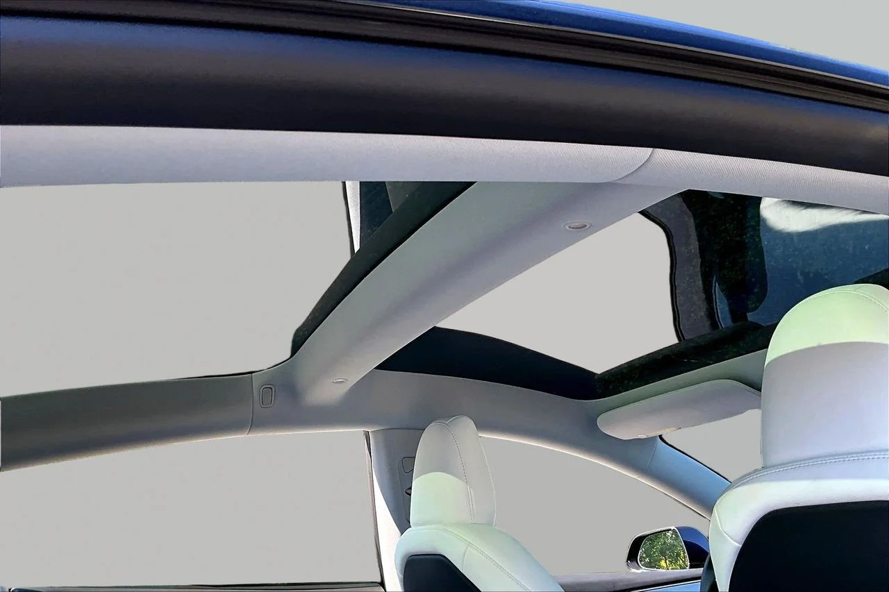 Used 2025  Tesla Long Range image 16