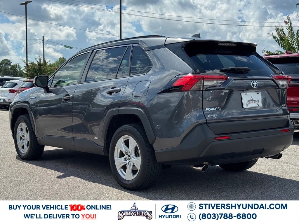2021 Toyota RAV4 XLE - Photo 12